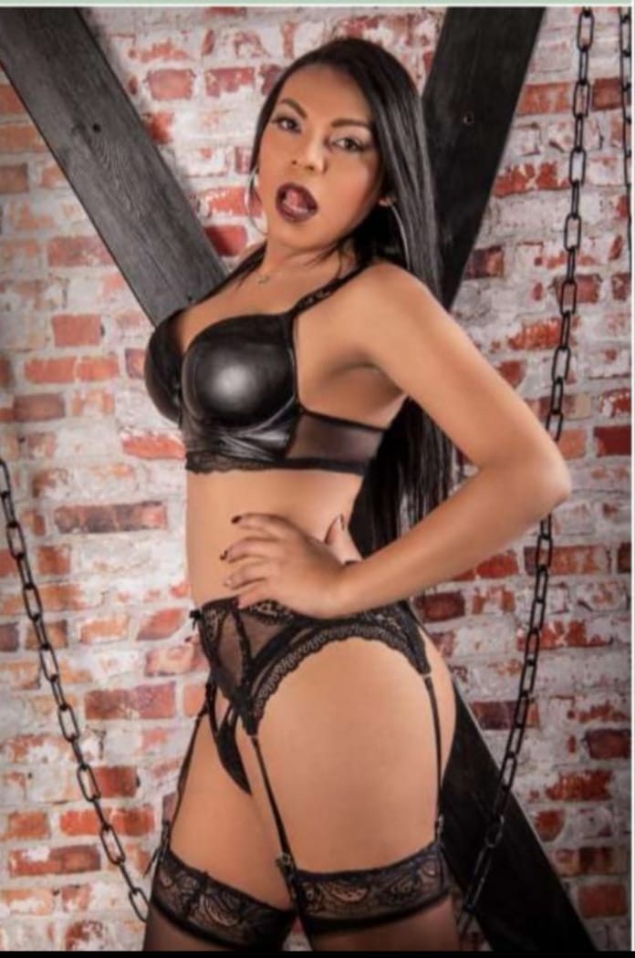 TRANS ARDIENTE SENSUAL POLLONA BOMBA DE SEXO