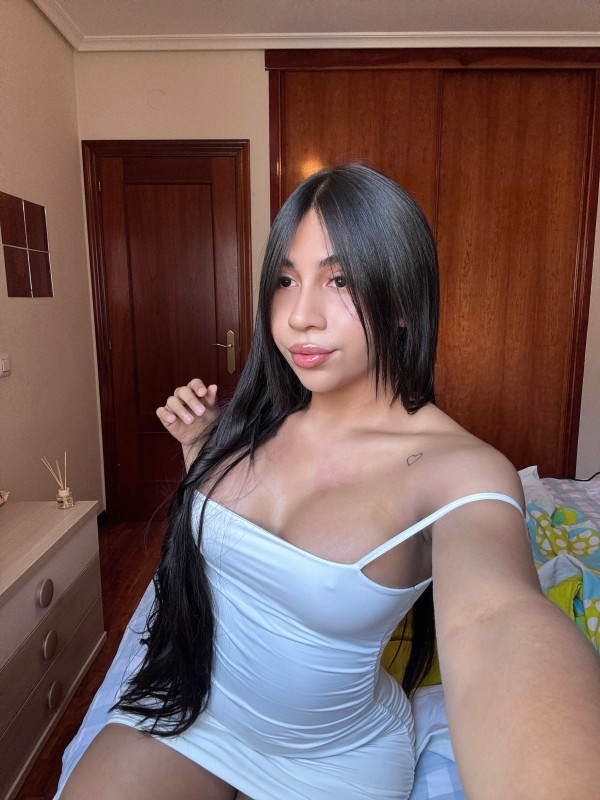 JOVENCITA VICIOSA LLENA DE MORBO Y ADICTA AL SEXO