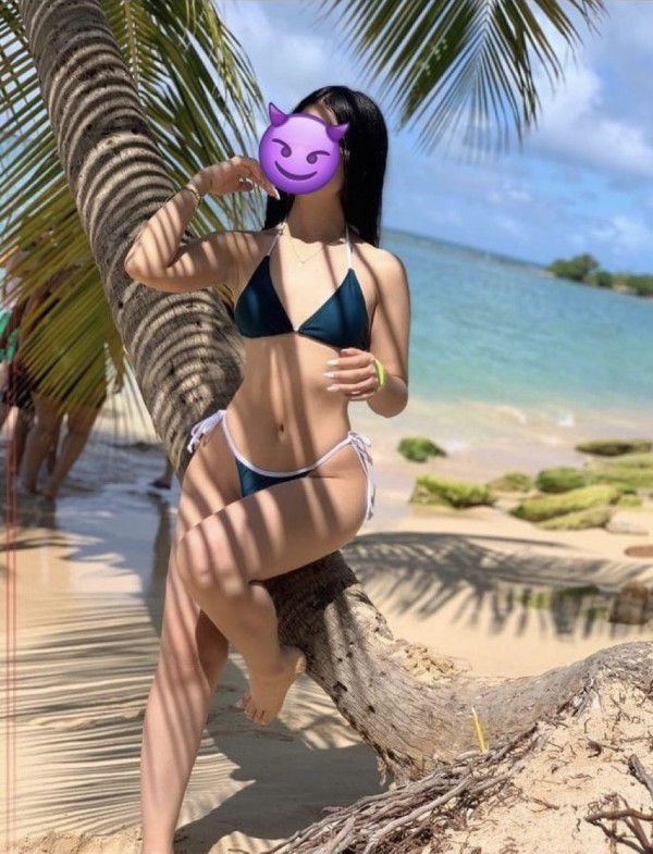 CHICA DELGADA JOVEN 24 HS SABINILLAS