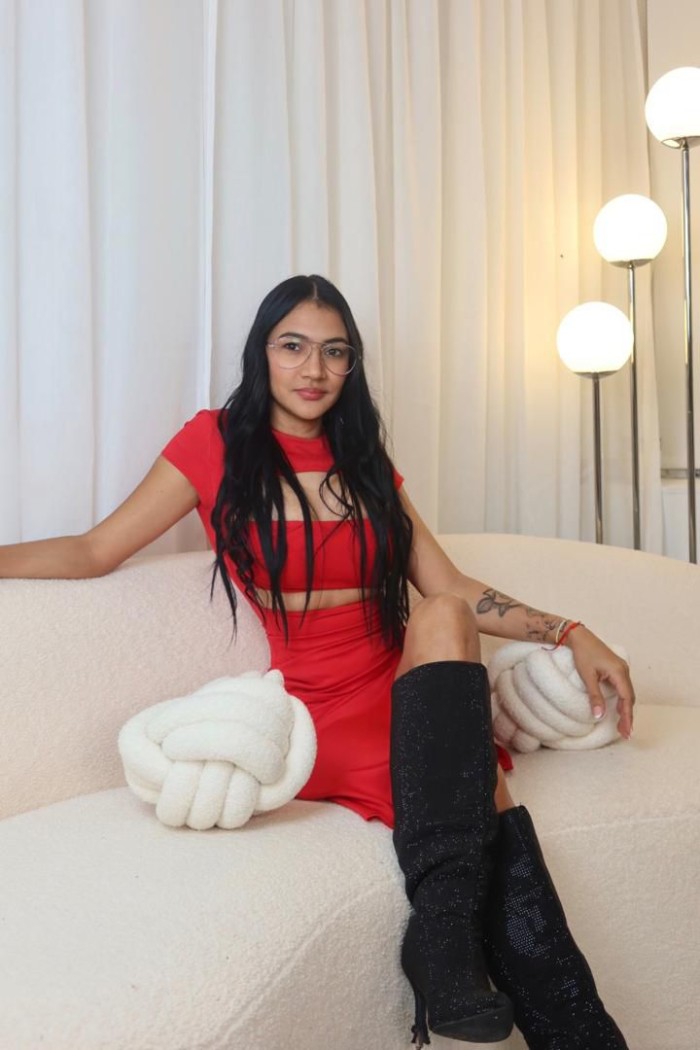 VENEZOLANA TETONA – DELGADA Y CULITO DELICIOSO