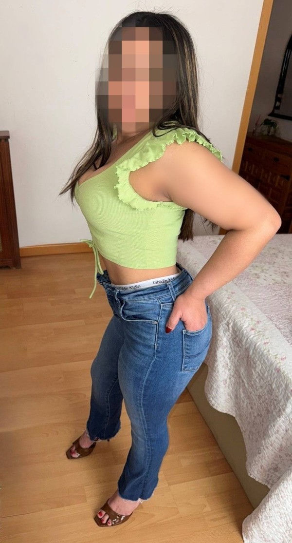 “Elegancia latina para momentos especiales”
