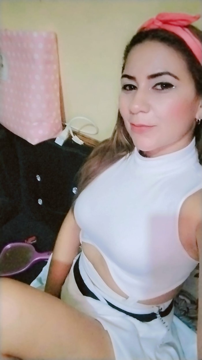 Latina 35 años, sensual y muy implicada en Alcalá de Henares