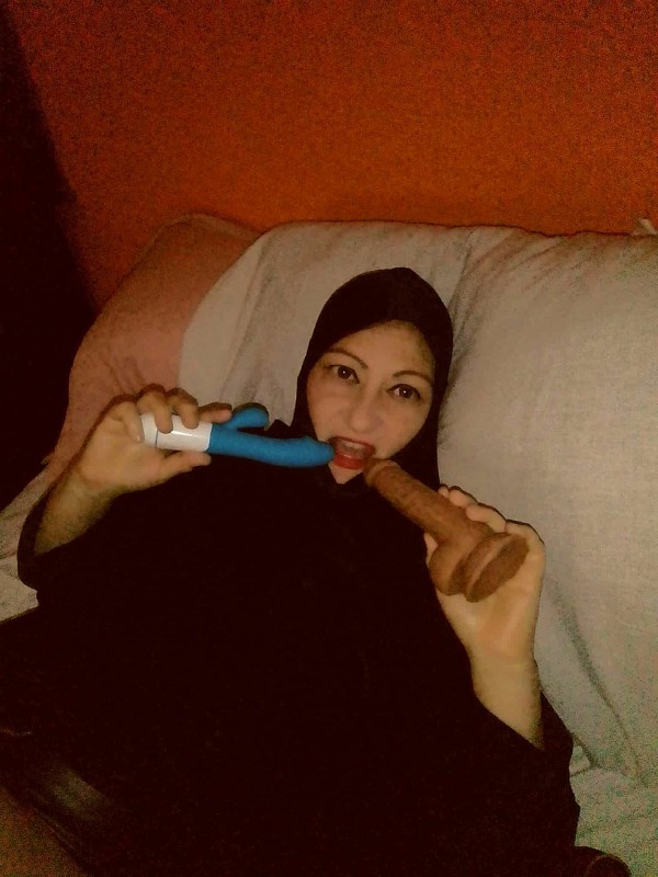 Novia virtual, videollamada, sexting, AMA, fotos.