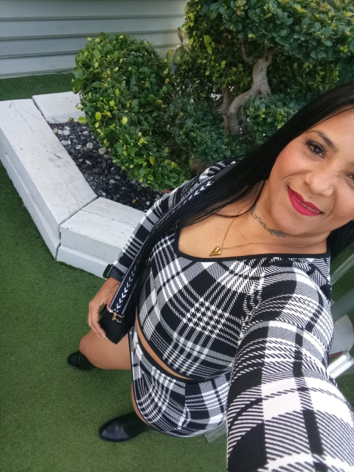 NOVEDAD ALONDRA! CACHONDA APASIONADA FIESTERA EN AMPURIA BRAVA 24H