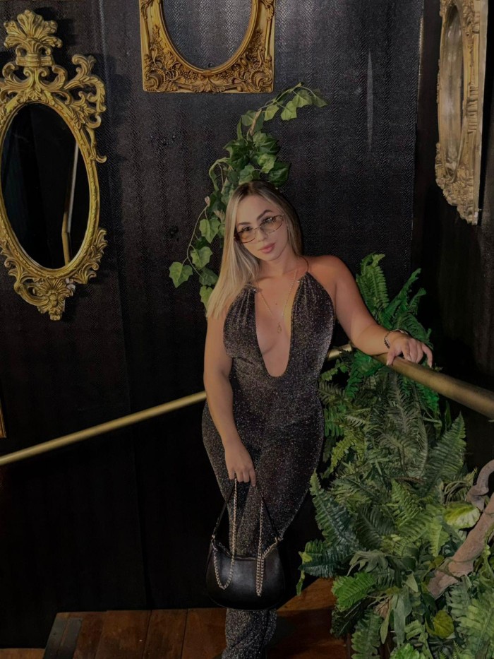 Escort de lujo muy bonita en Marbella