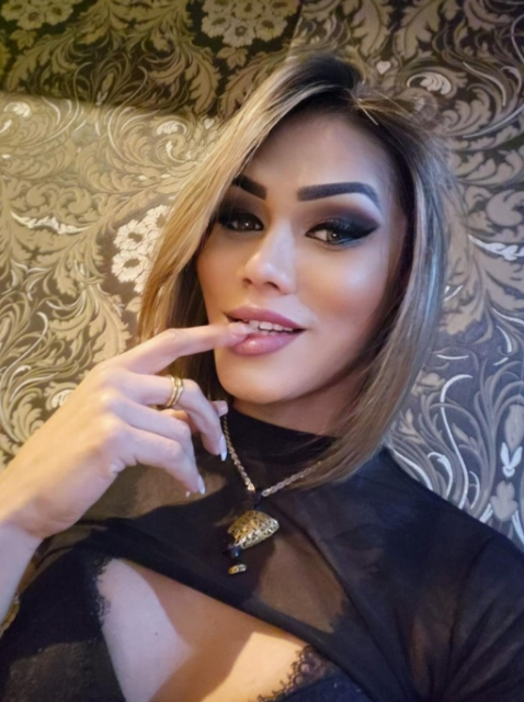 EXQUISITA TRANS DIOSA EN SADO Y DOMINACION