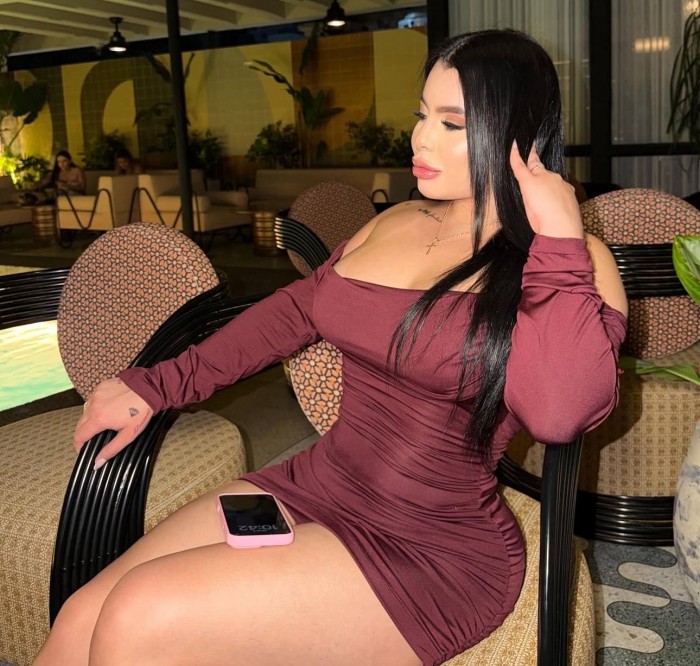 CALIENTES EXOTICA LATINA EN GUADULCE FIESTERA