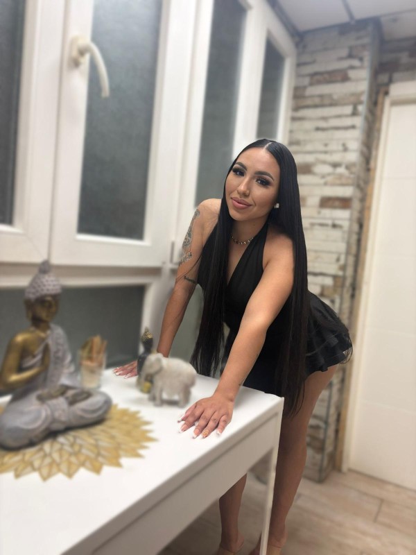 VALERIA LATINA CALIENTE Y DISCRETA EN LA LINEA DE LA CONCEPCION