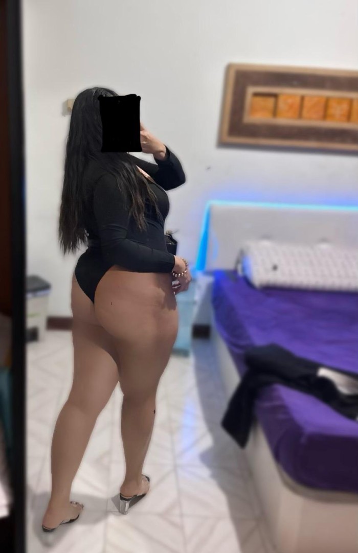 JOVEN venezolana muy atractiva y sensual