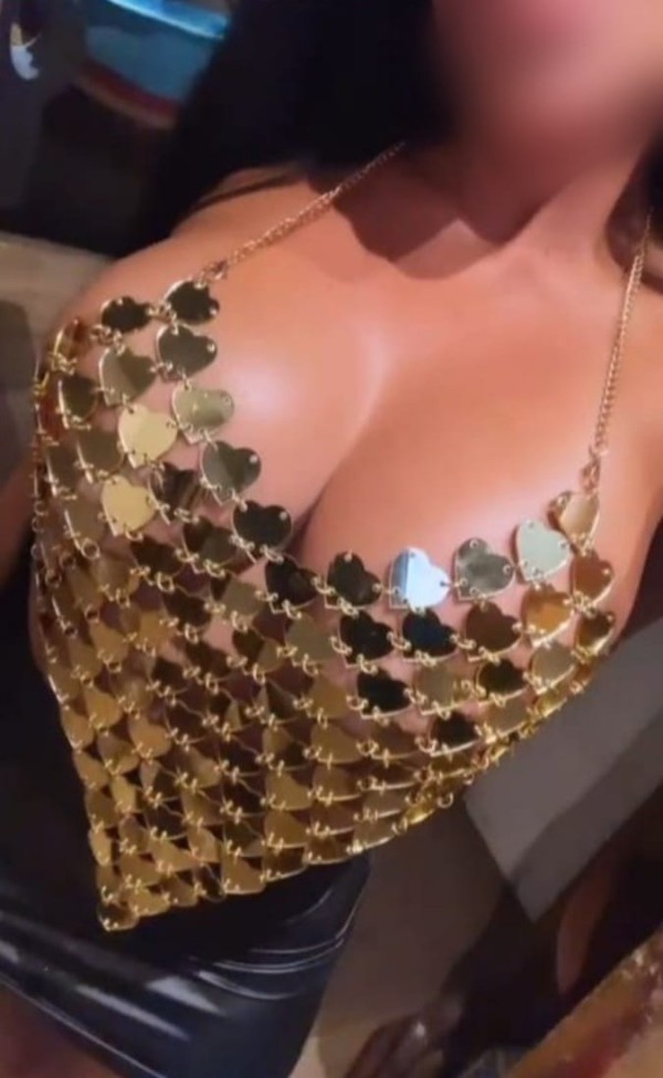 SARAY RICA TETONA