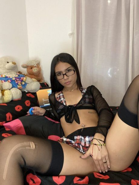 JOVENCITA SIN LIMITES EN LA CAMA COLLADO VILLALBA