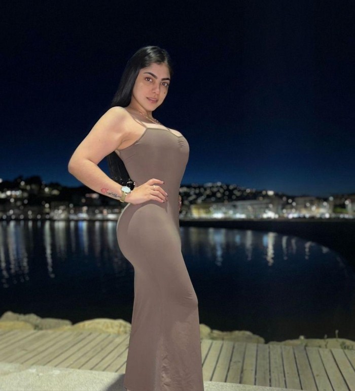 hermosa mujer colombiana  en tu ciudad