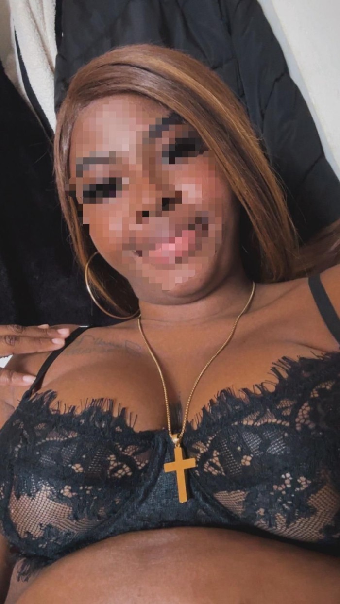 morenita colombiana nueva en este mundo