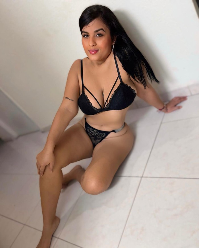NIKOL TU MEJOR COMPAÑIA