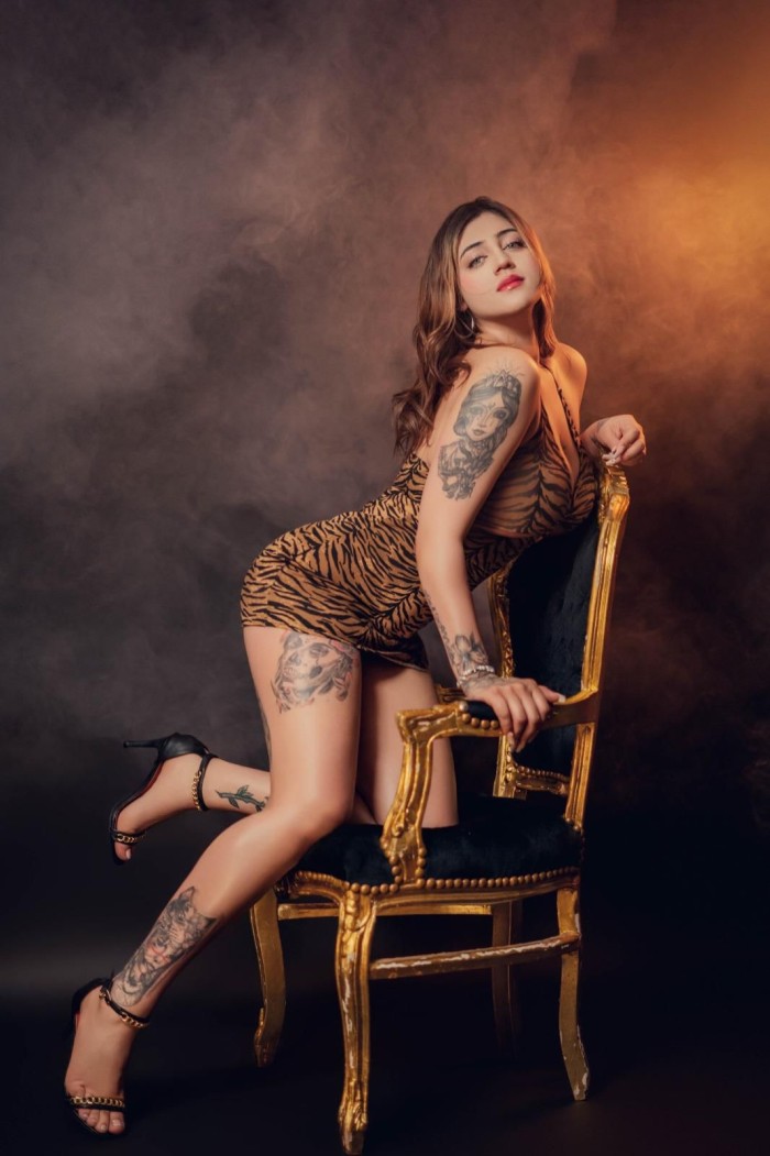 LUNA JUGUETONA SENSUAL EN ARANJUEZ