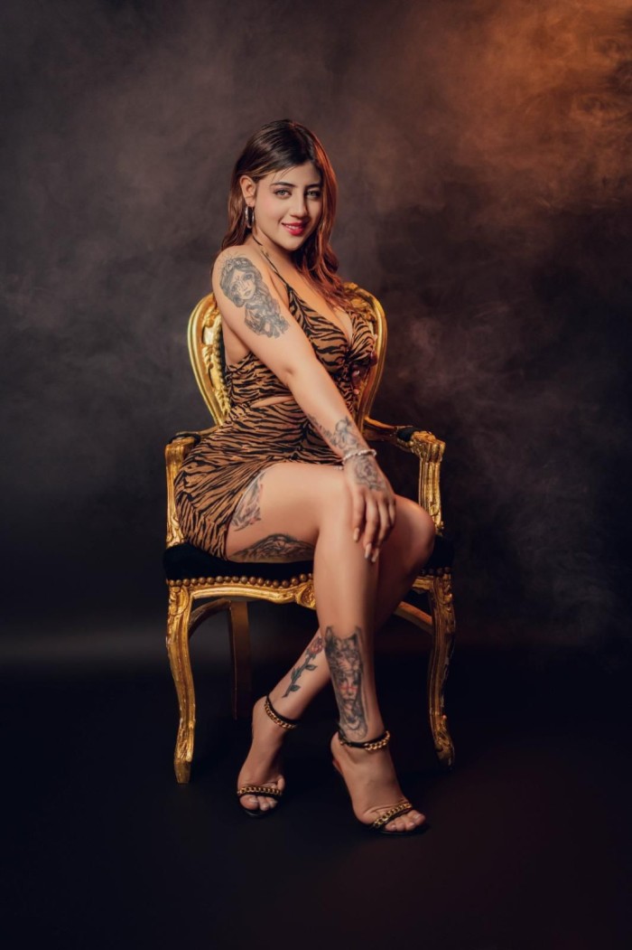 LUNA JUGUETONA SENSUAL EN ARANJUEZ
