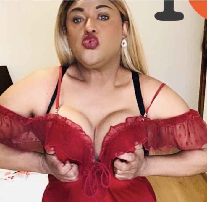 Disponible en monforte de lemos TS TATYANA