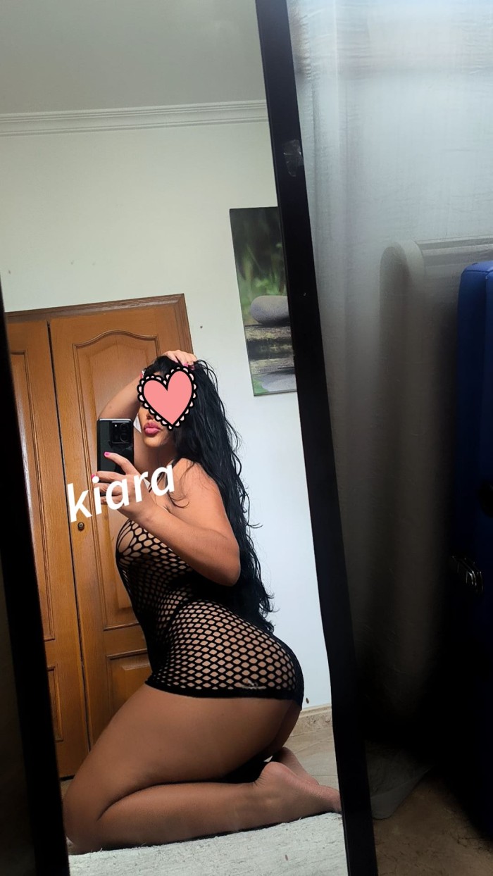 LUJURIOSA Y CACHONDA LISTA PARA HACERTE EXTREMECER