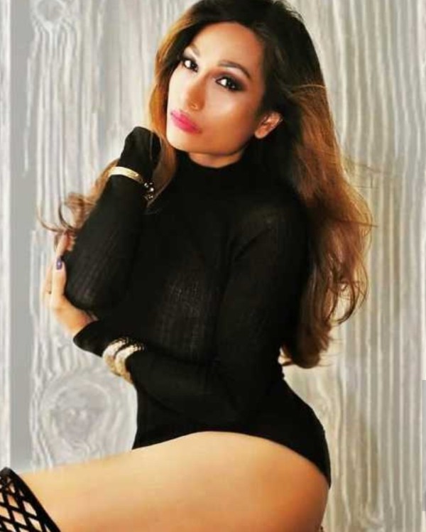 Valentina transexual polifacética muy decidida