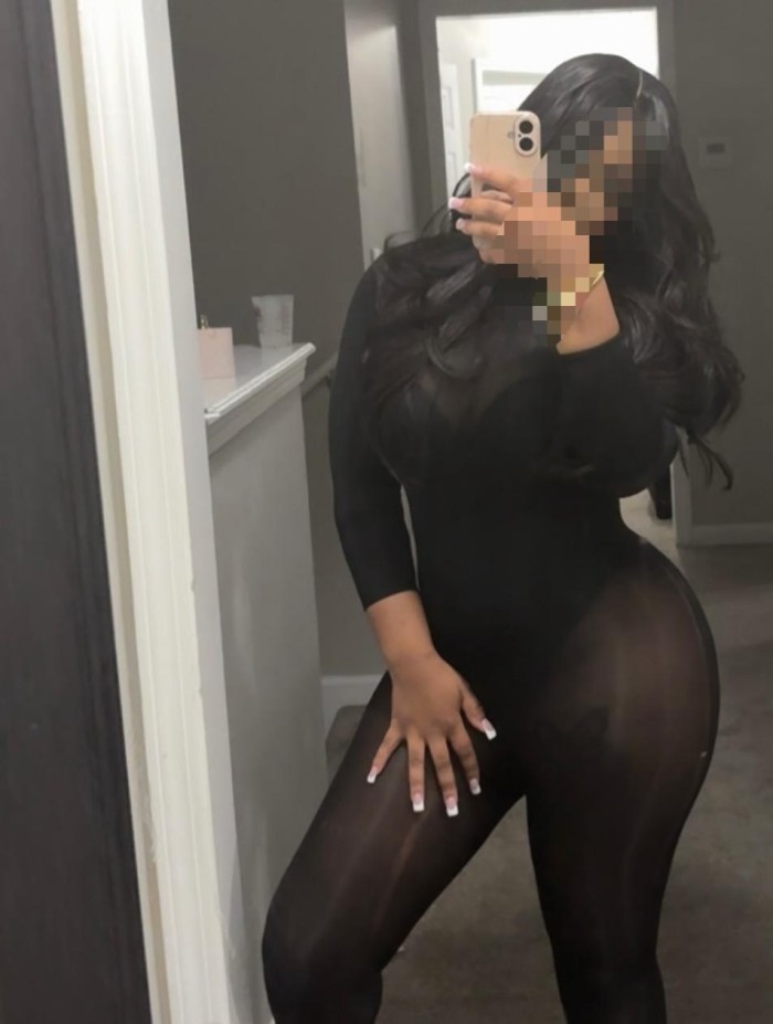 HERMOSA SENSUAL ARDIENTE JOVECNITA VENEZOLANA