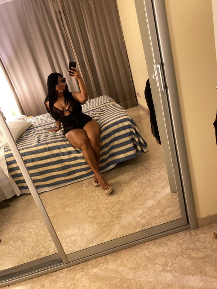 HERMOSA SENSUAL ARDIENTE JOVECNITA VENEZOLANA