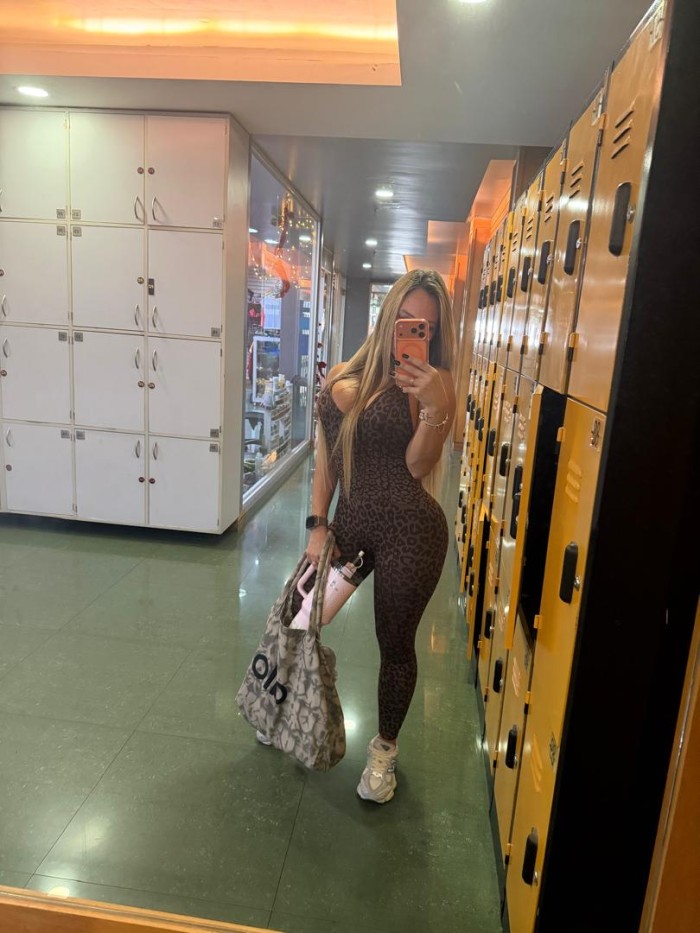 HERMOSA SENSUAL COMPLACIENTE BUENA AMANTE