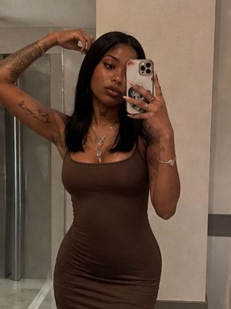 MORENA CON CULAZO SUPERLATIVO Y EXQUISITO