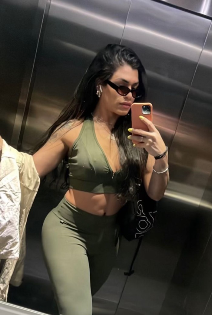 ELEGÂNCIA MORBO Y PLACER SIN LÍMITES