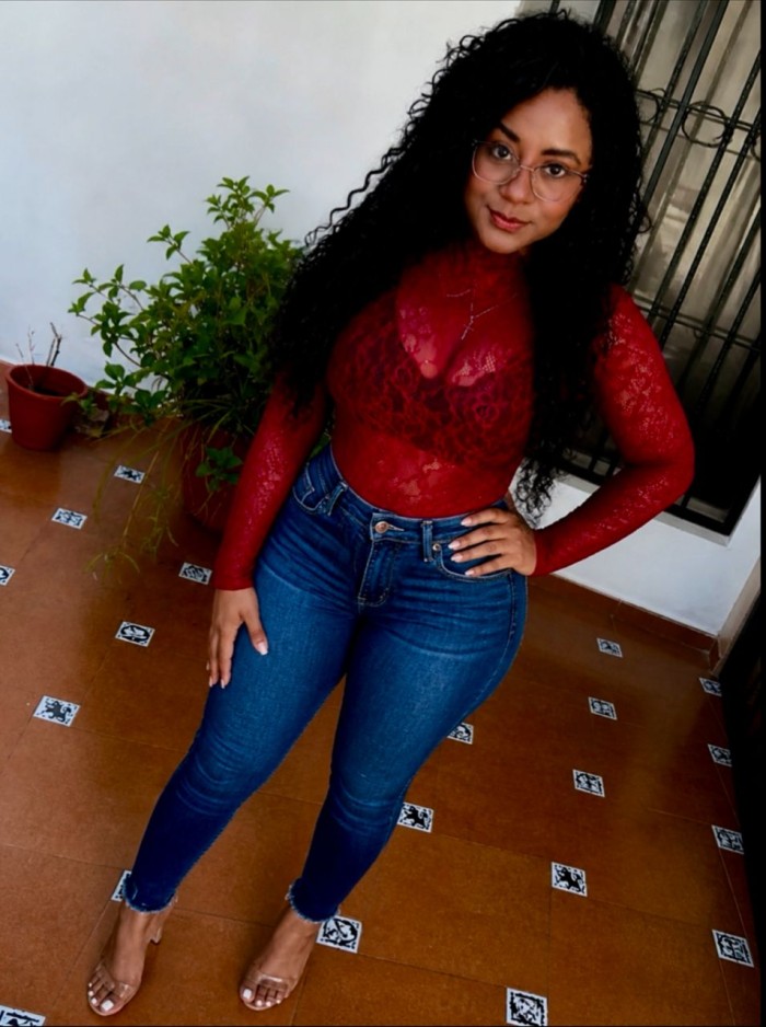 EN FUENTEPIÑA DIOSA DEL PLACER COMPLACIENTE