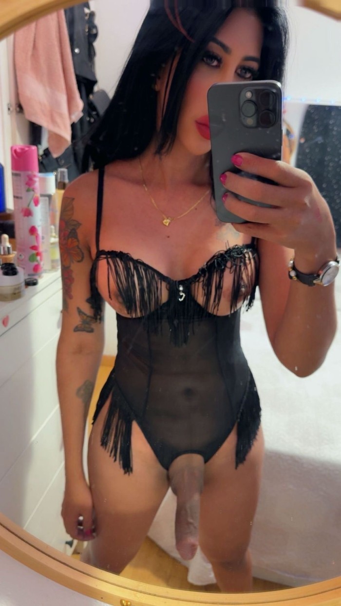 Trans de alto standing muy guapa paraguaya