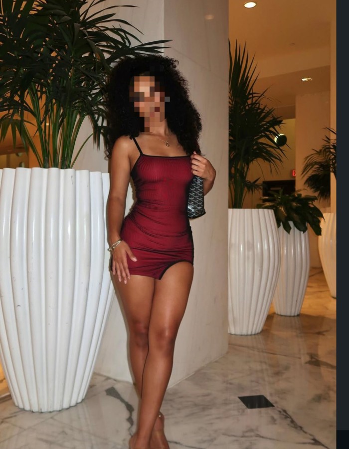 EN ZARAGOZA SEXO FIESTA MORENAZA CACHONDA ARDIENTE