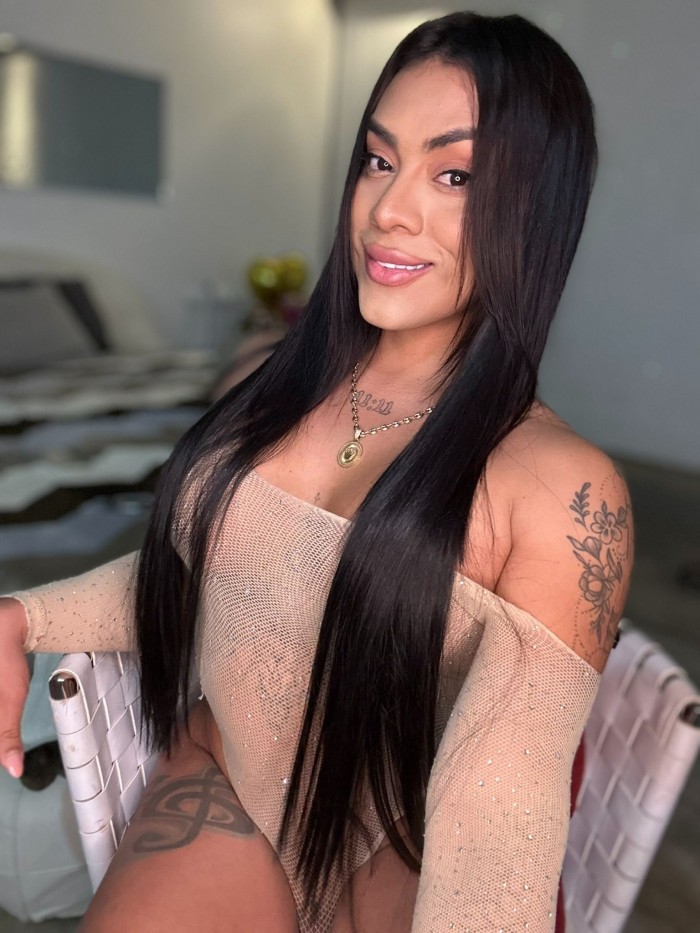 EXQUISITA TRANS LATINA DE ALTO VOLTAJE, 664533009