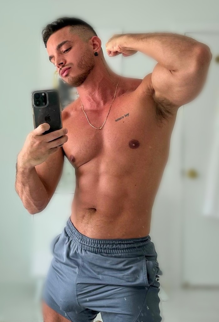 NOVEDAD, pollón cuerpo de GYM. FOLLAMOS AHORA?