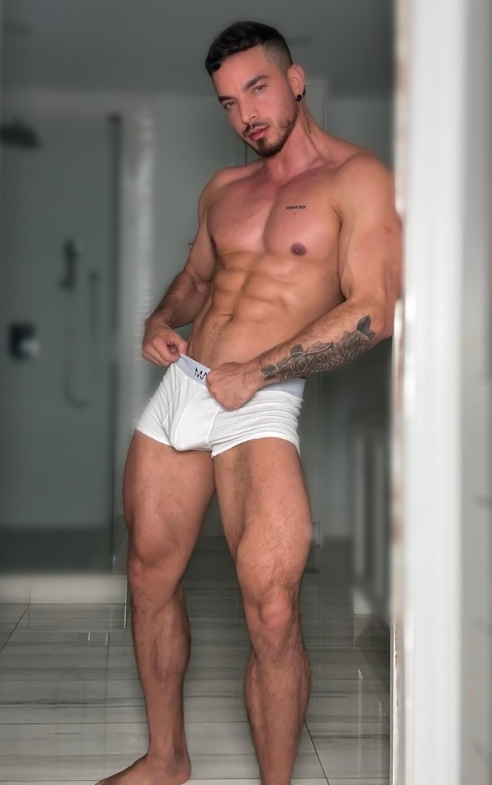 NOVEDAD, pollón cuerpo de GYM. FOLLAMOS AHORA?