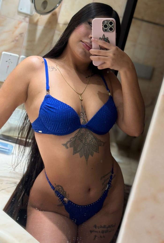COLOMBIANA JOVEN, SENSUAL Y MUY MORBOSA EN GRANADA