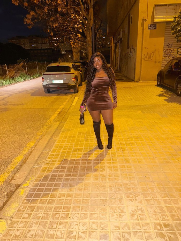 colo grande  senos grandes piel  morena