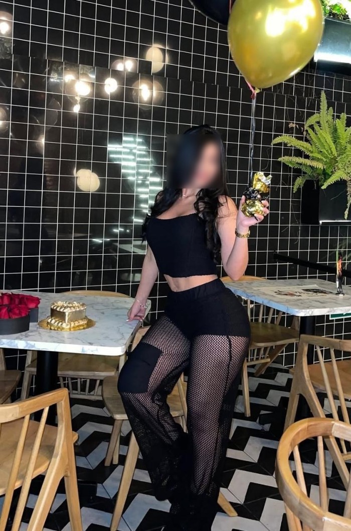 SUSAN, recién llegada  complacer tus deseos