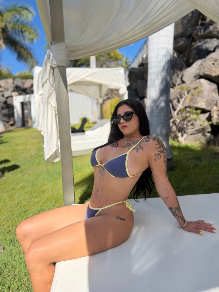 CAMILA: LUJO Y SENSUALIDAD VENEZOLANA