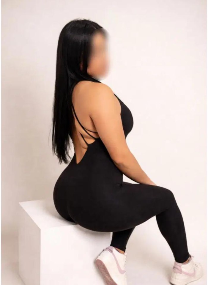 EN IBIZA ESCORT JOVENCITA ARDIENTE NOVEDAD