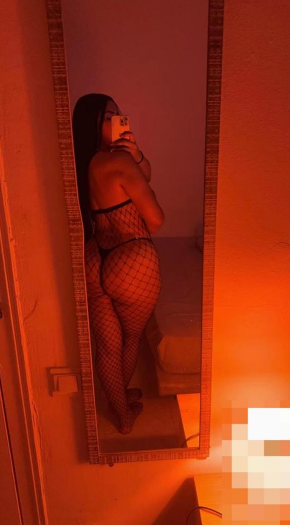 Exotica , juguetona y fiestera 24/7