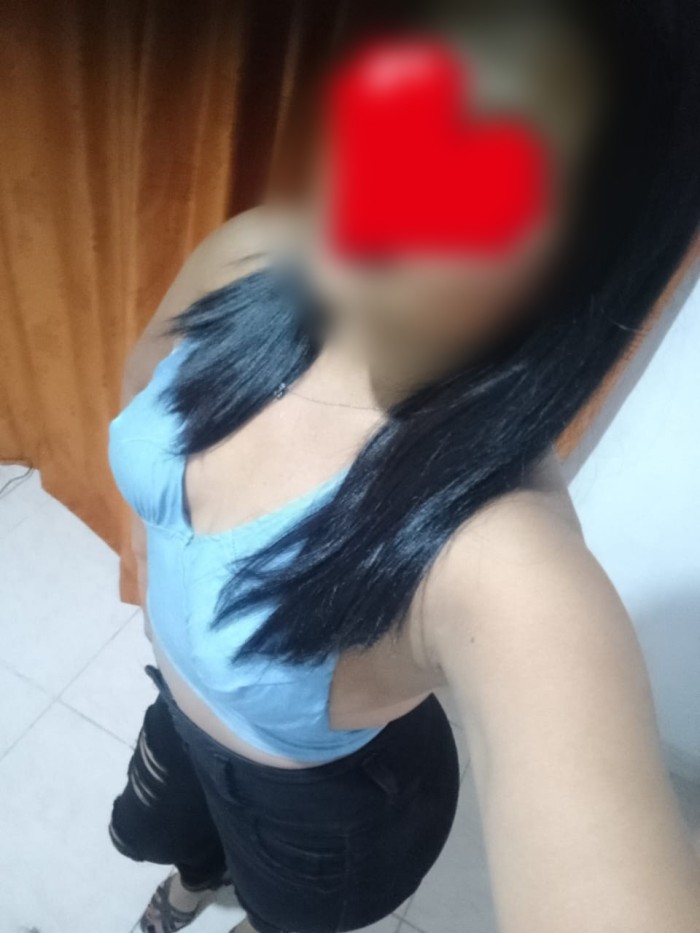 Chica latina cariñosa fiestera chupona. Vigo