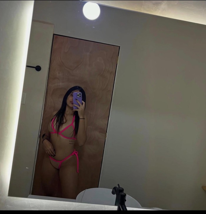 LATINA JOVENCITA MUY FOGOSA