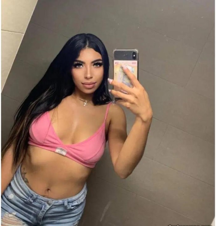 chica de paso por tu ciudad