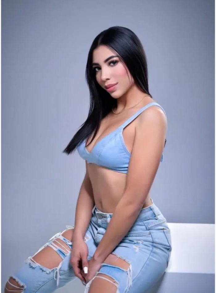 chica de paso por tu ciudad