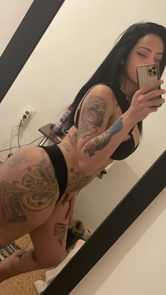Sandra guapa culo y boca goloso mmmmm