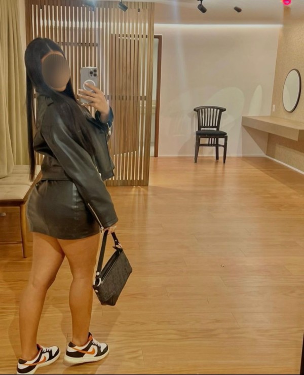 SAMY MORENA SEXY, CALIENTE Y MUY COMPLACIENTE