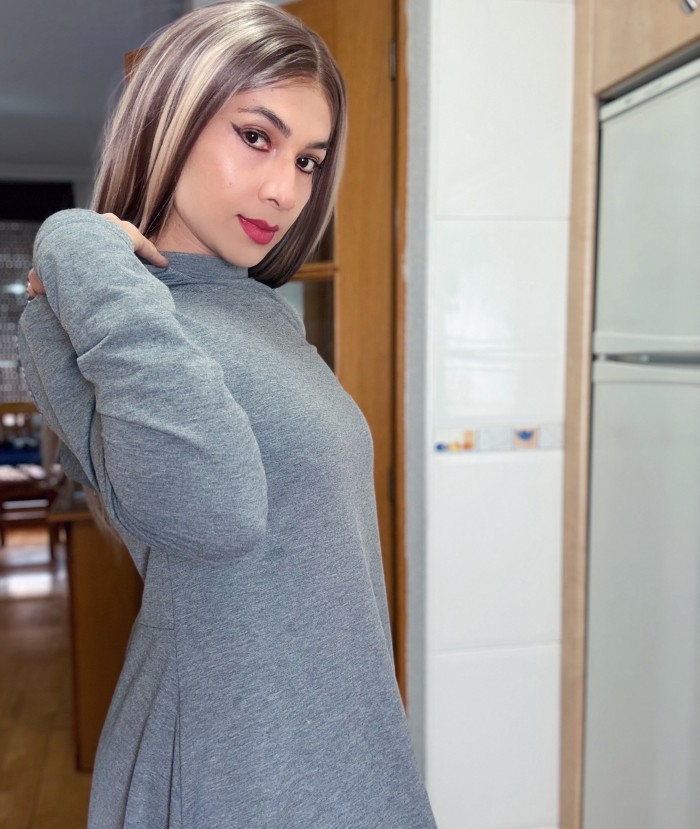 Trans activa, pasiva fiestera, Apartamento privado