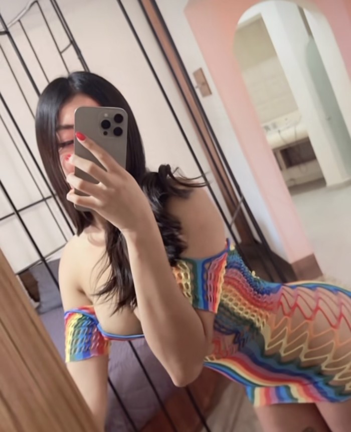 Trato de novios estoy 24 horas 19 años