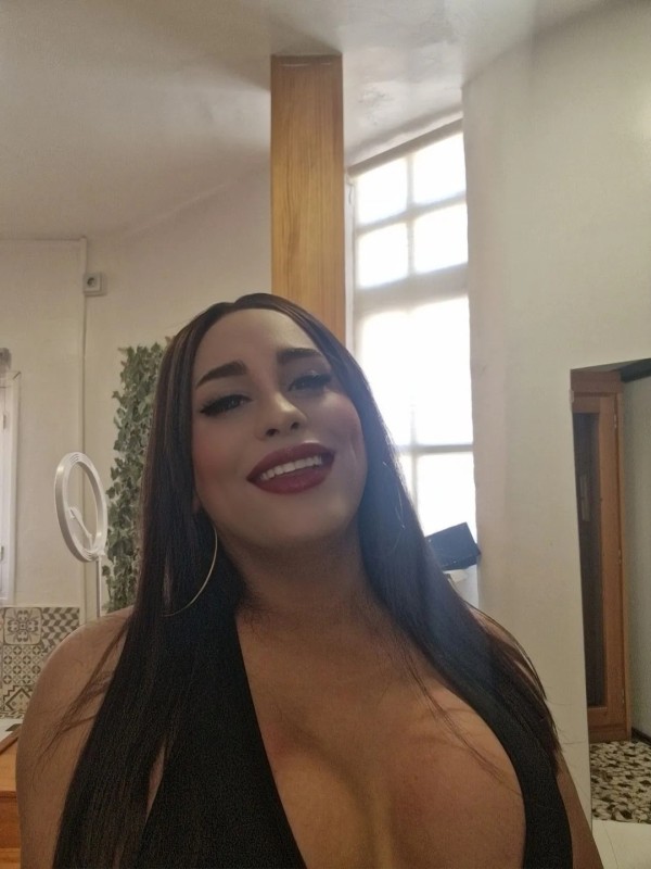 Hermosa real llena de vicio