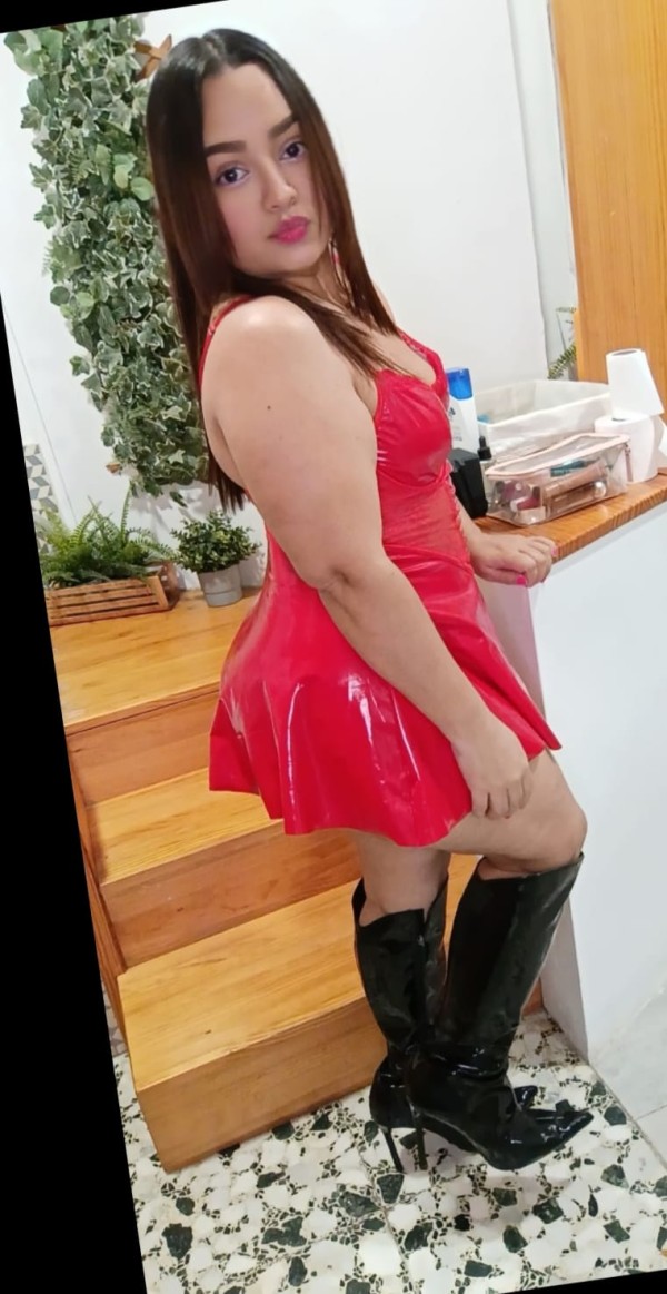 Me encanta la guarrerira mi vida. Soy lo que buscas
